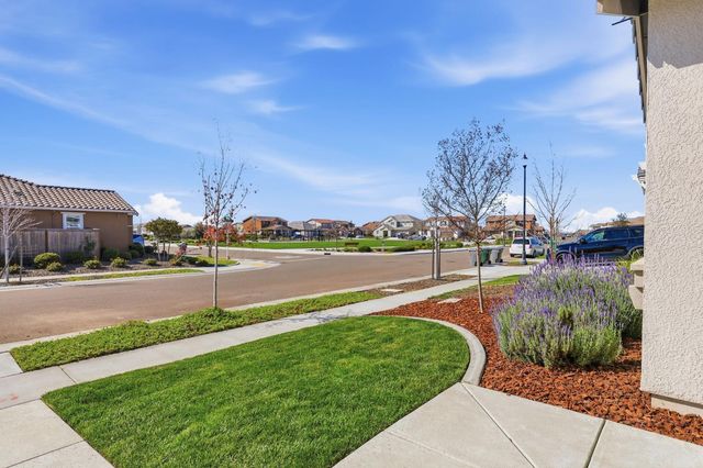4080 Peabody Way, Roseville, CA 95747