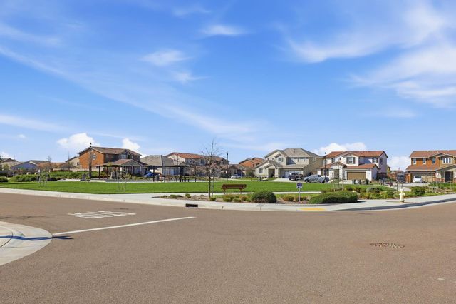 4080 Peabody Way, Roseville, CA 95747