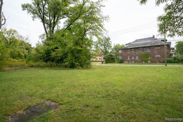 3102 Canton Street, Detroit, MI 48207