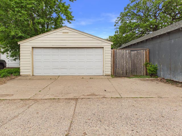 2633 Taylor Street NE, Minneapolis, MN 55418