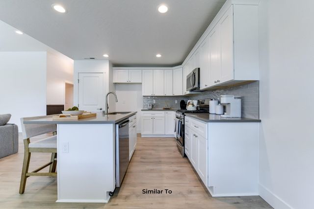 36 W 12th St, Deer Park, WA 99006
