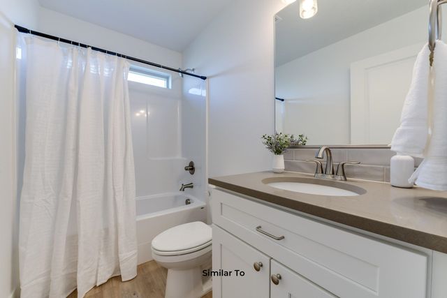 36 W 12th St, Deer Park, WA 99006