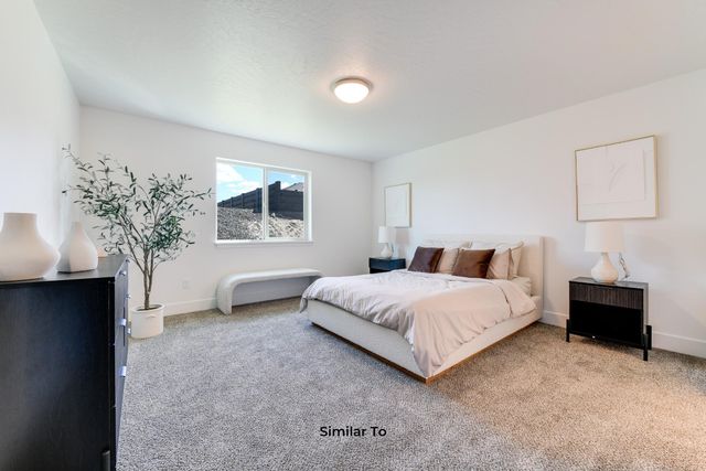 36 W 12th St, Deer Park, WA 99006