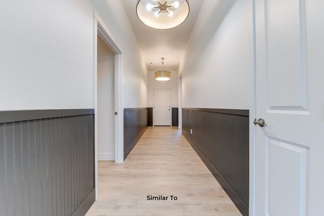 36 W 12th St, Deer Park, WA 99006