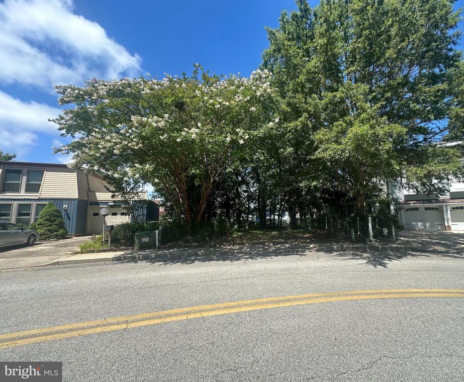 14125 SEA CAPTAIN RD, Ocean City, MD 21842