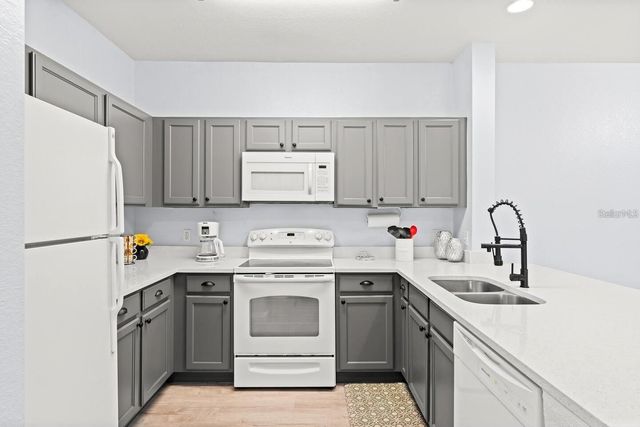 3175 FELTRIM PLACE 305, Kissimmee, FL 34747