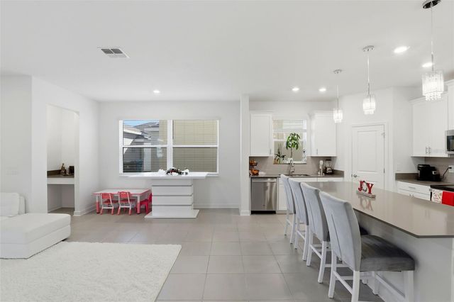 9775 INTRODUCTION WAY, Orlando, FL 32832