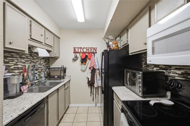 4005 TUMBLE WOOD TRAIL 101, Tampa, FL 33613