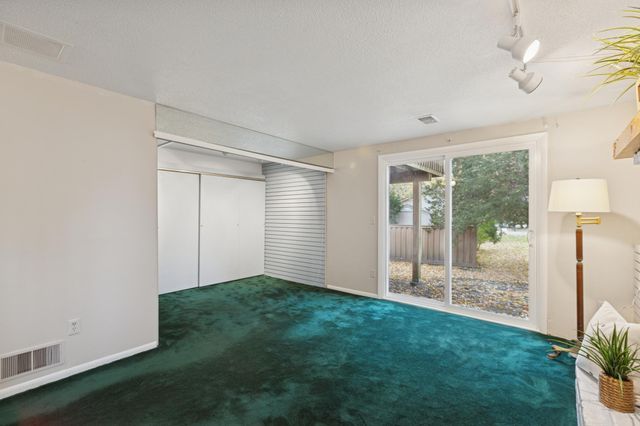 7285 Kirkwood Lane N, Maple Grove, MN 55369