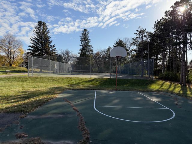 7285 Kirkwood Lane N, Maple Grove, MN 55369