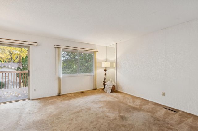 7285 Kirkwood Lane N, Maple Grove, MN 55369