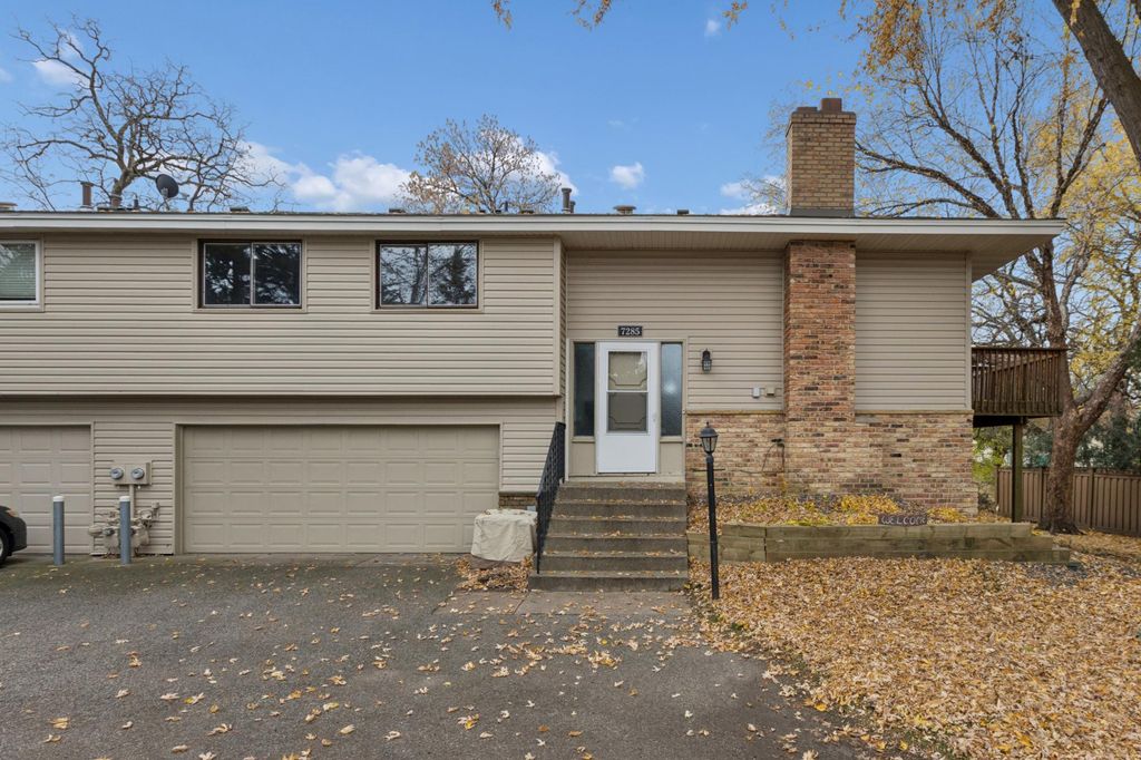 7285 Kirkwood Lane N, Maple Grove, MN 55369