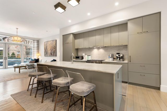 225 Carlton Avenue, New York City, NY 11205