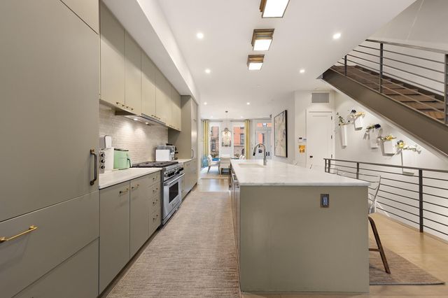 225 Carlton Avenue, New York City, NY 11205