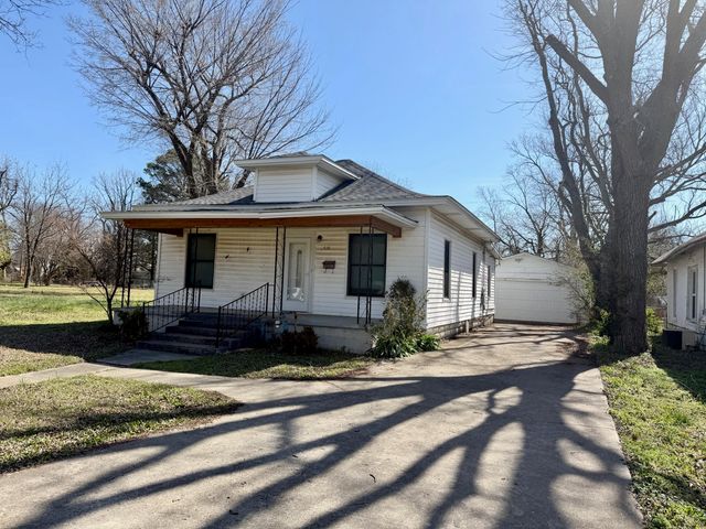 510 N Smith Street, Vinita, OK 74301