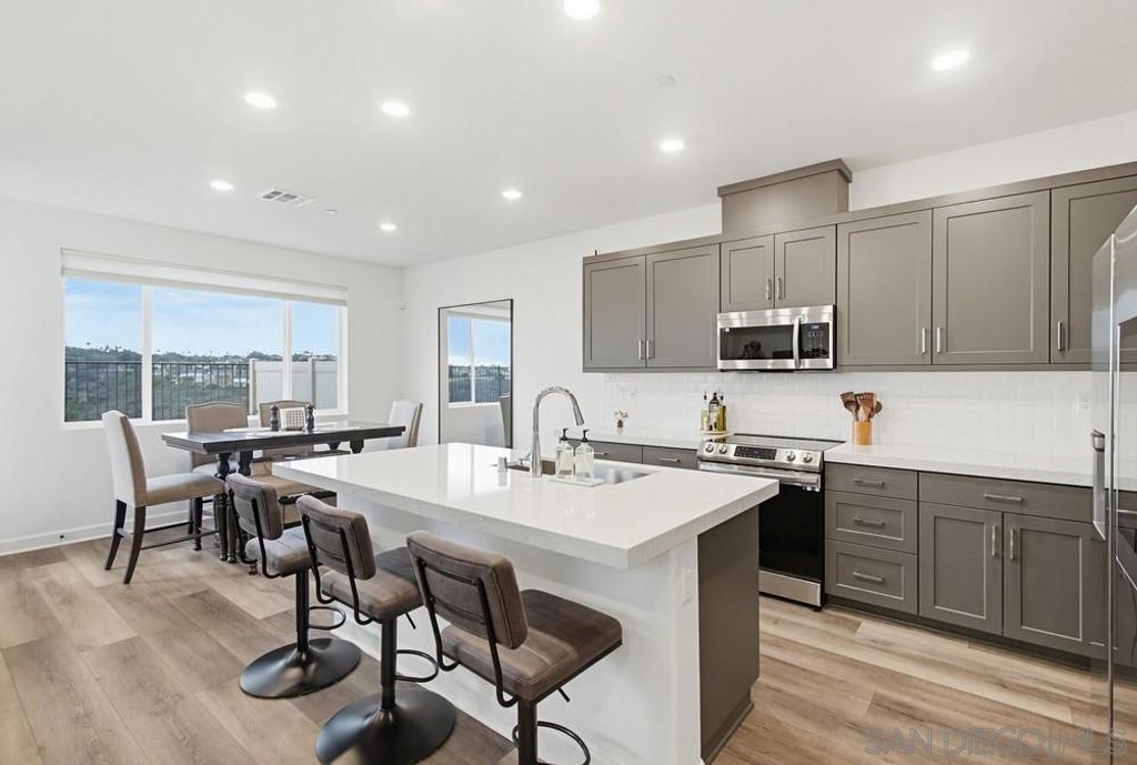 Image 10 of property listing at 797 Mateo St. 1, Chula Vista, CA 91911