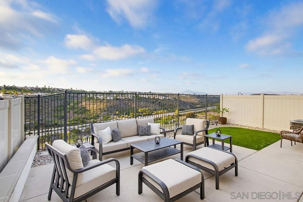 Image 39 of property listing at 797 Mateo St. 1, Chula Vista, CA 91911
