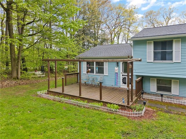 1555 Connors Road, Van Buren, NY 13027