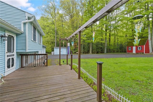 1555 Connors Road, Van Buren, NY 13027