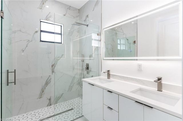 606 Johns AVE, Lehigh Acres, FL 33972