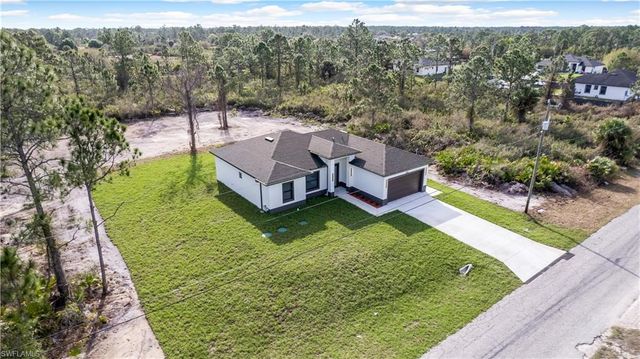 606 Johns AVE, Lehigh Acres, FL 33972