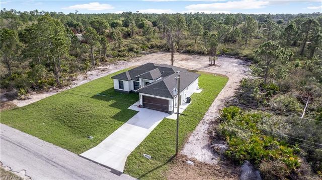 606 Johns AVE, Lehigh Acres, FL 33972