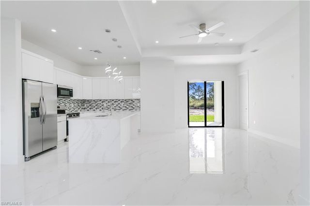 606 Johns AVE, Lehigh Acres, FL 33972