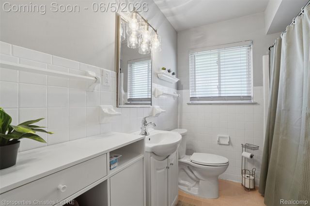 8982 Beatrice Street, Livonia, MI 48150