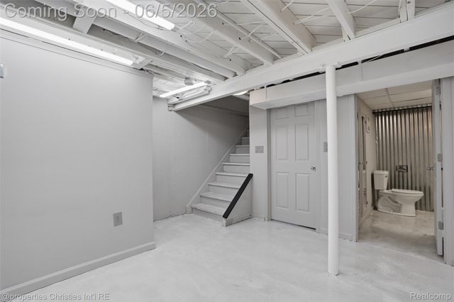 8982 Beatrice Street, Livonia, MI 48150