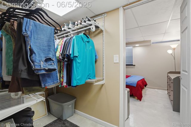 8982 Beatrice Street, Livonia, MI 48150