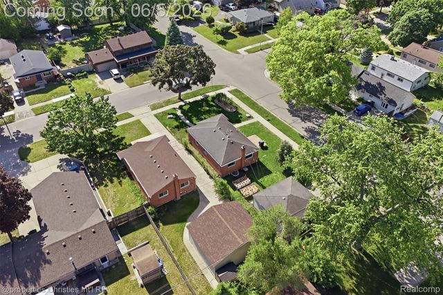 8982 Beatrice Street, Livonia, MI 48150