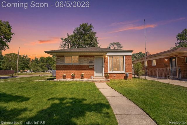 8982 Beatrice Street, Livonia, MI 48150