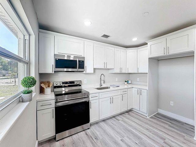 2338 2nd Court, Other Florida, FL 32962