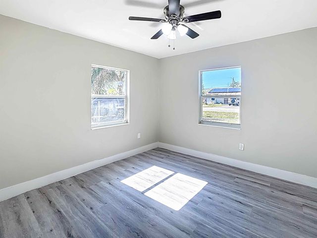 2338 2nd Court, Other Florida, FL 32962