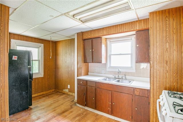 931 Work Drive, Akron, OH 44320
