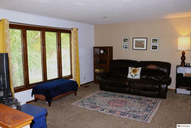 6441 S 41st Street, Lincoln, NE 68516