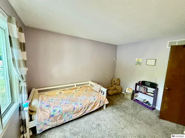 6441 S 41st Street, Lincoln, NE 68516