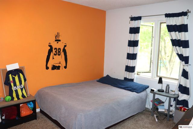 6441 S 41st Street, Lincoln, NE 68516