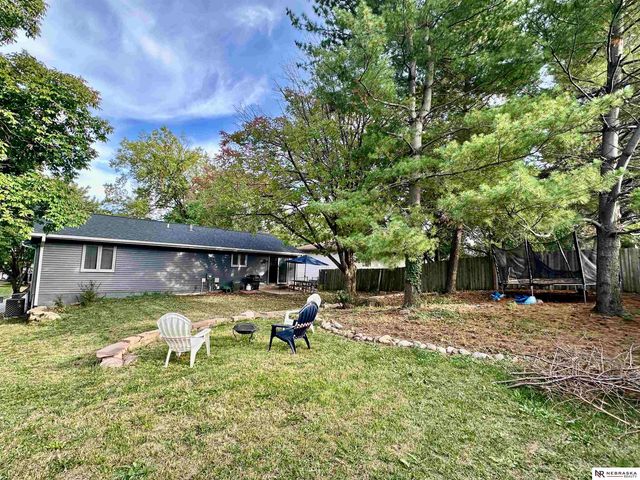 6441 S 41st Street, Lincoln, NE 68516