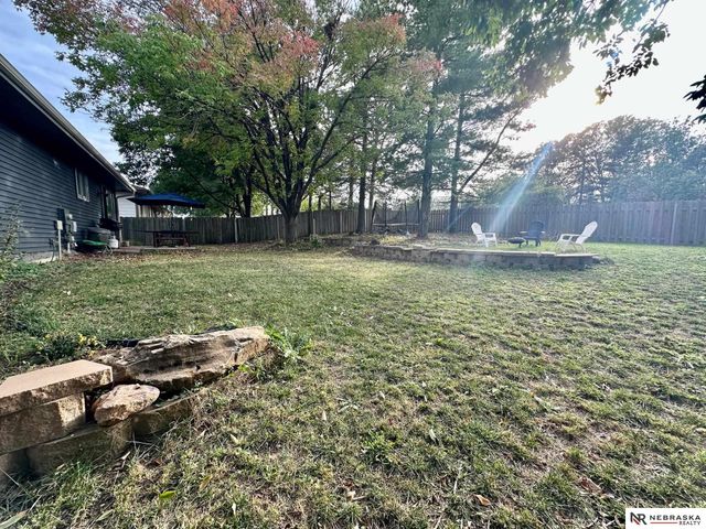 6441 S 41st Street, Lincoln, NE 68516