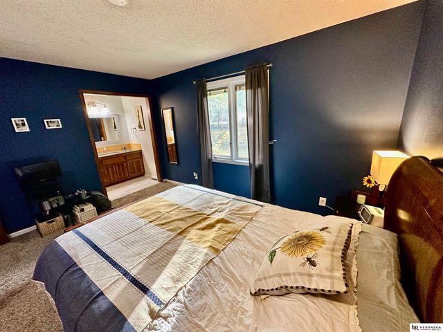 6441 S 41st Street, Lincoln, NE 68516