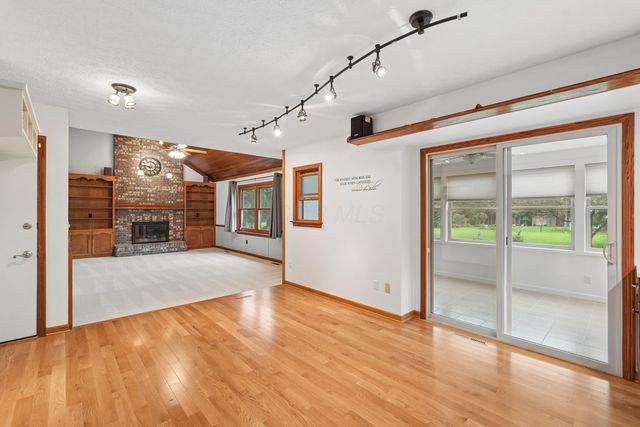 8414 Netherlands Place, Columbus, OH 43235