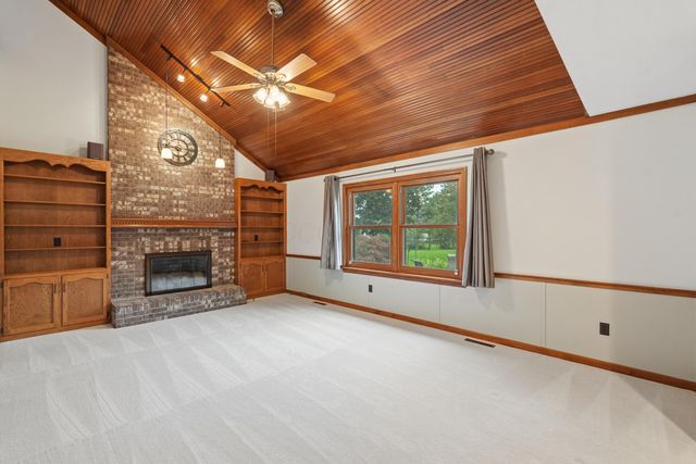8414 Netherlands Place, Columbus, OH 43235