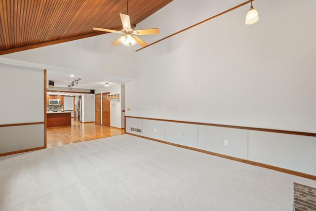 8414 Netherlands Place, Columbus, OH 43235