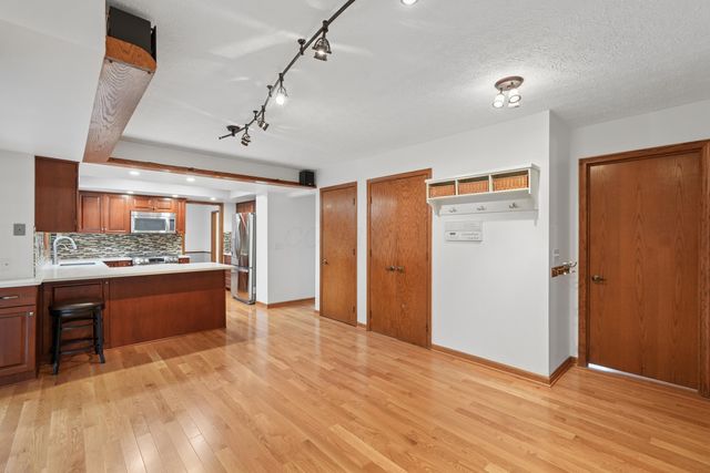 8414 Netherlands Place, Columbus, OH 43235