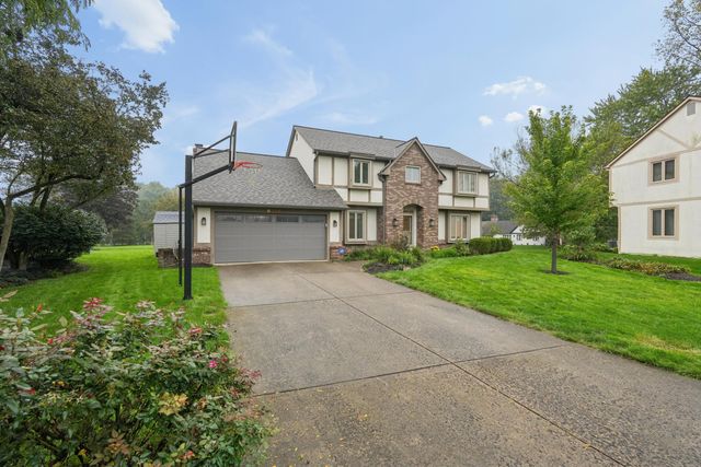 8414 Netherlands Place, Columbus, OH 43235