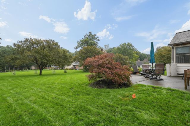 8414 Netherlands Place, Columbus, OH 43235