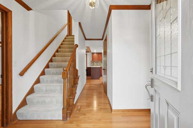 8414 Netherlands Place, Columbus, OH 43235