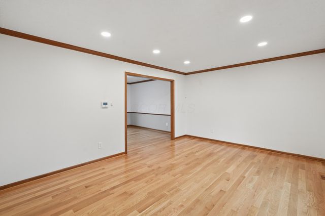 8414 Netherlands Place, Columbus, OH 43235