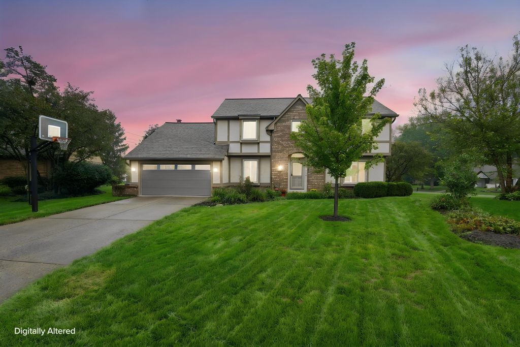 8414 Netherlands Place, Columbus, OH 43235